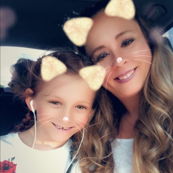 Meet your Posher, Erin - Picture 3 of 9